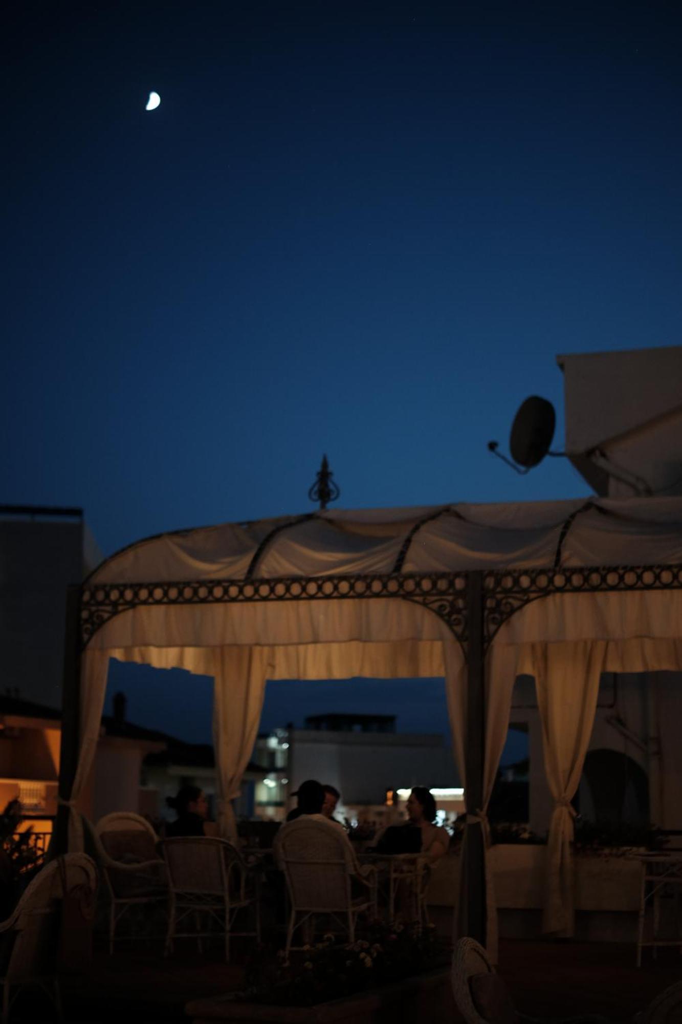 Hotel Kleopatra Ulcinj Esterno foto